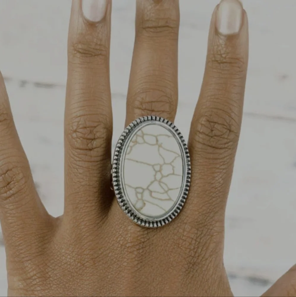 Statement ring - Picture 2 of 2